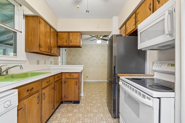 4064 Xenwood Avenue S, Saint Louis Park, MN 55416