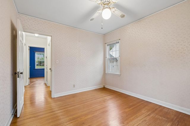 4064 Xenwood Avenue S, Saint Louis Park, MN 55416