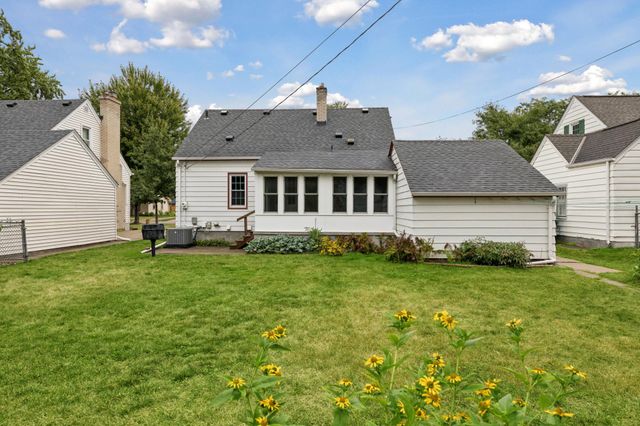 4064 Xenwood Avenue S, Saint Louis Park, MN 55416