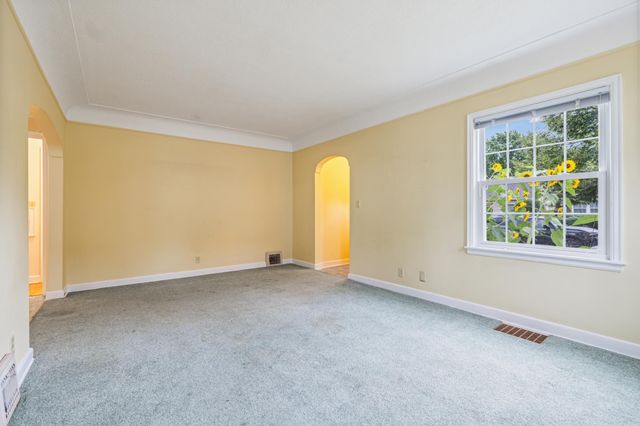 4064 Xenwood Avenue S, Saint Louis Park, MN 55416