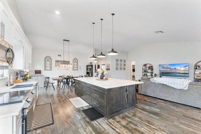 8289 Waccamaw Lane E, Lake Worth, FL 33467