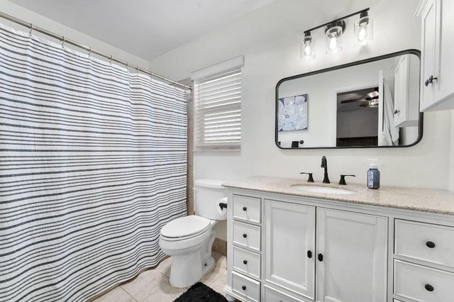 8289 Waccamaw Lane E, Lake Worth, FL 33467