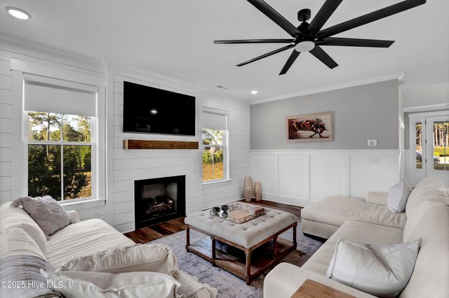 66 Stratford Place, Hampstead, NC 28443