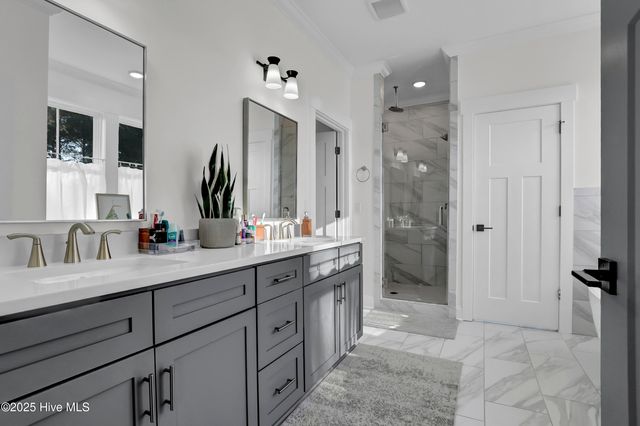 66 Stratford Place, Hampstead, NC 28443