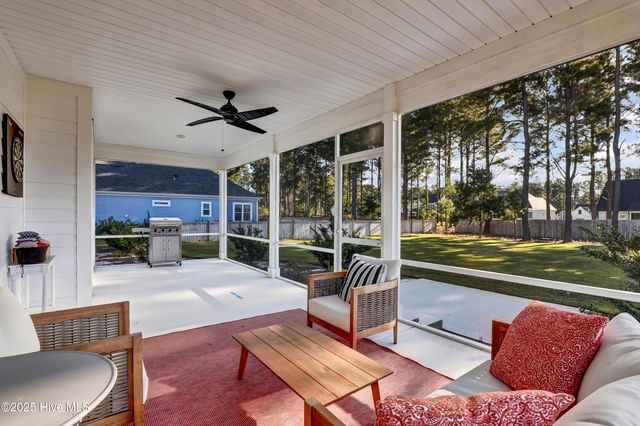 66 Stratford Place, Hampstead, NC 28443