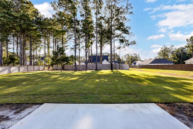 66 Stratford Place, Hampstead, NC 28443