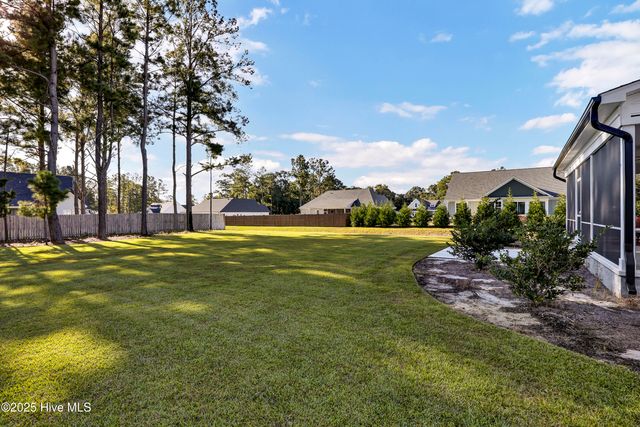 66 Stratford Place, Hampstead, NC 28443