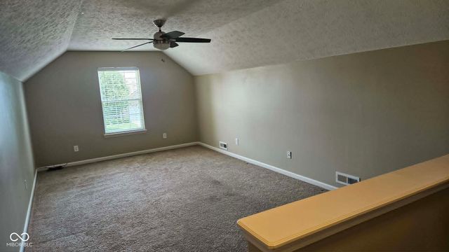 6192 N Woodhaven Drive, Mccordsville, IN 46055