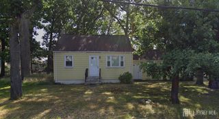 906 Englishtown Road, Old Bridge, NJ 08857