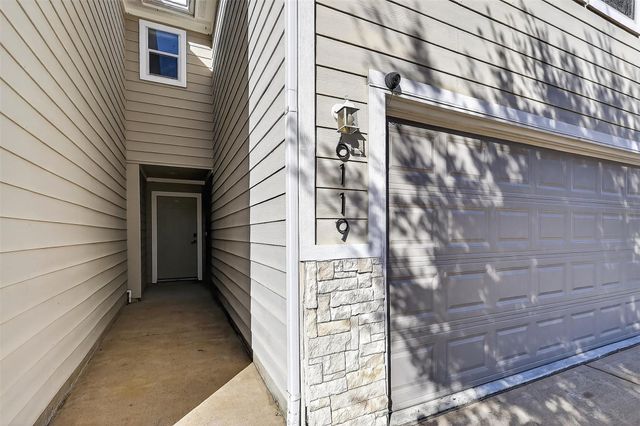 6119 Shadow Isle Lane, Houston, TX 77084