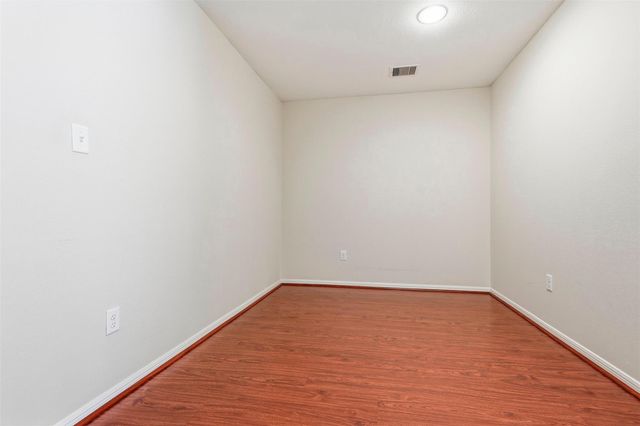 6119 Shadow Isle Lane, Houston, TX 77084