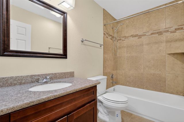 6119 Shadow Isle Lane, Houston, TX 77084