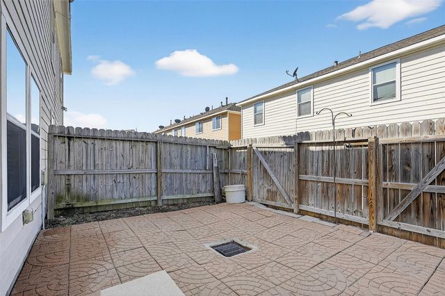 6119 Shadow Isle Lane, Houston, TX 77084