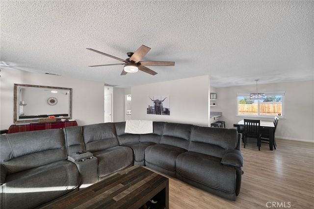 11410 Otowi Road, Apple Valley, CA 92308