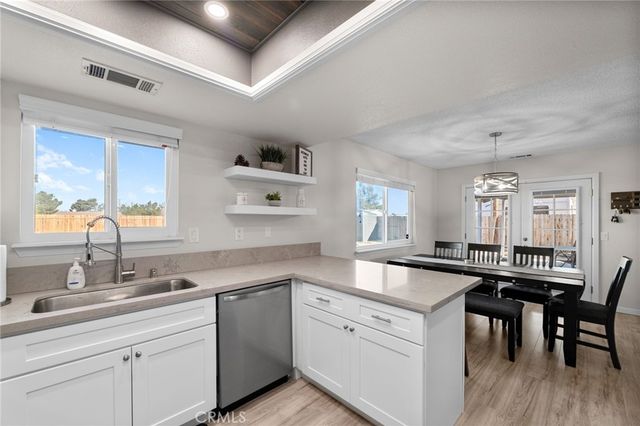 11410 Otowi Road, Apple Valley, CA 92308