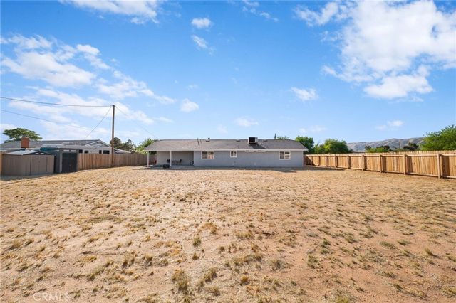 11410 Otowi Road, Apple Valley, CA 92308