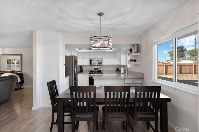 11410 Otowi Road, Apple Valley, CA 92308