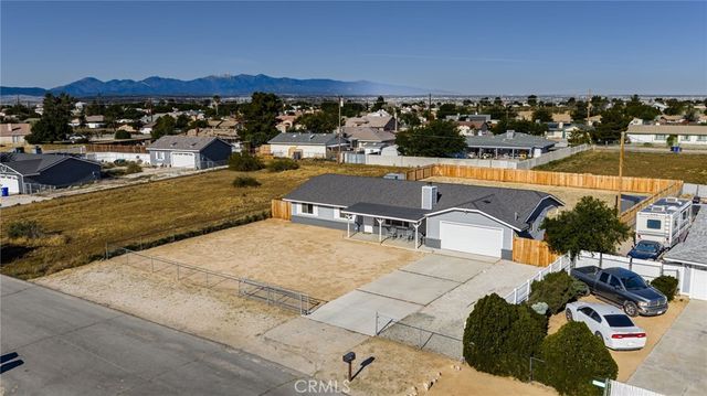 11410 Otowi Road, Apple Valley, CA 92308