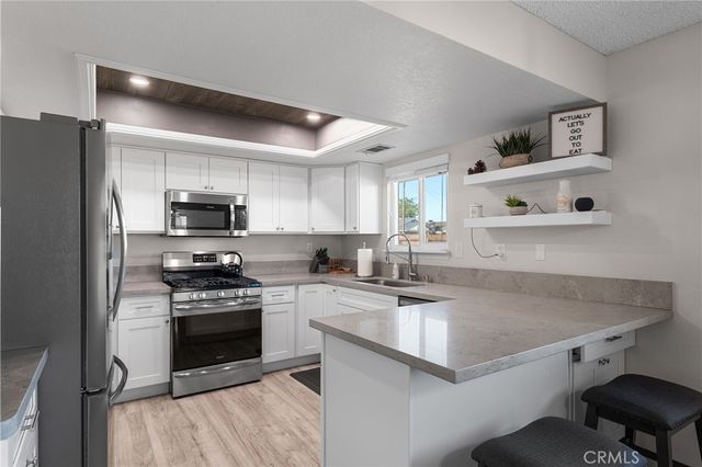 11410 Otowi Road, Apple Valley, CA 92308