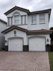 8465 NW 108th Path, Doral, FL 33178