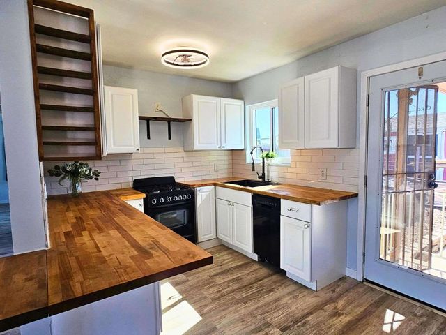 4943 Date Place, San Diego, CA 92102