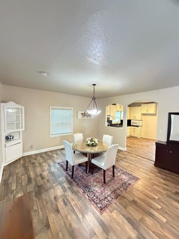 670 Mitchell Ave, Turlock, CA 95380