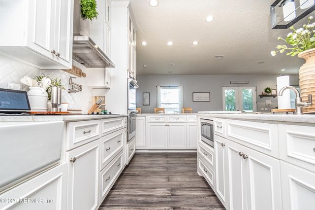 14157 GLEN FARMS Drive, Glen St. Mary, FL 32040