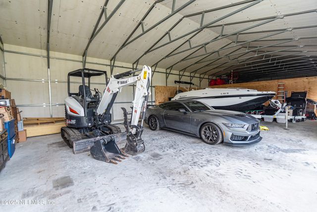 14157 GLEN FARMS Drive, Glen St. Mary, FL 32040