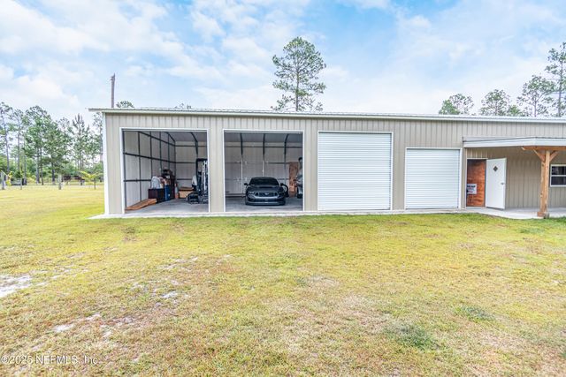 14157 GLEN FARMS Drive, Glen St. Mary, FL 32040