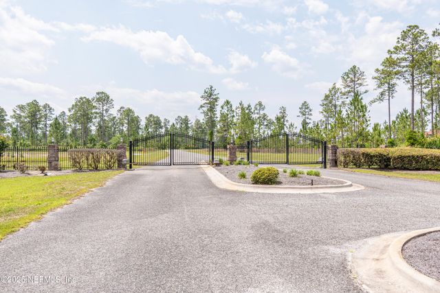 14157 GLEN FARMS Drive, Glen St. Mary, FL 32040