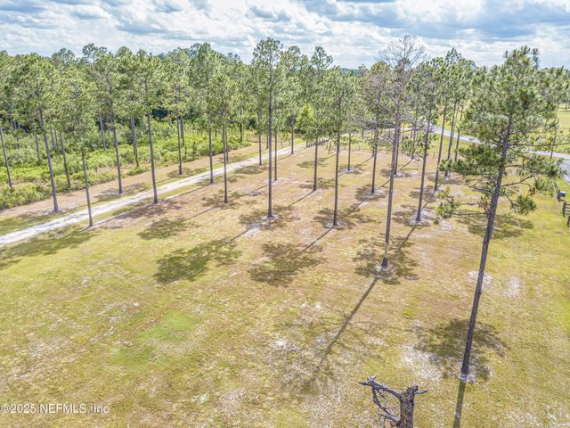 14157 GLEN FARMS Drive, Glen St. Mary, FL 32040