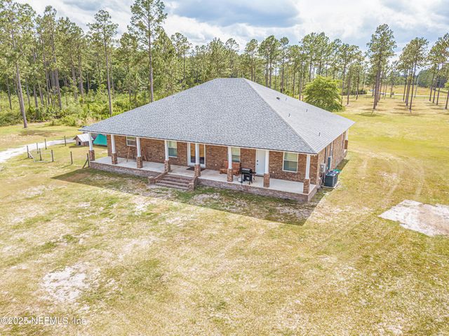 14157 GLEN FARMS Drive, Glen St. Mary, FL 32040