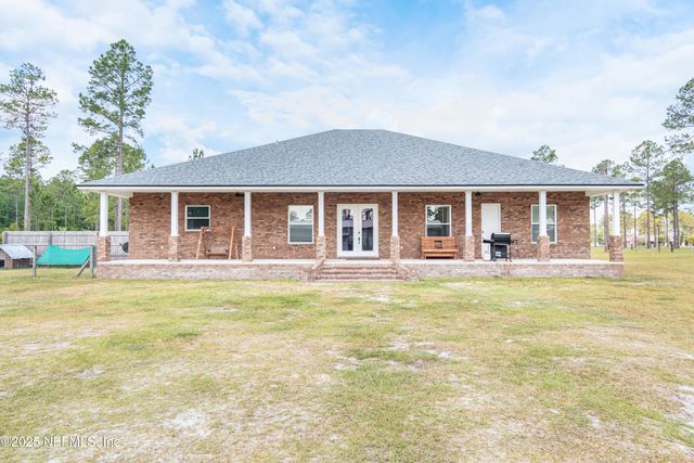 14157 GLEN FARMS Drive, Glen St. Mary, FL 32040