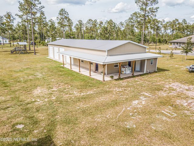 14157 GLEN FARMS Drive, Glen St. Mary, FL 32040