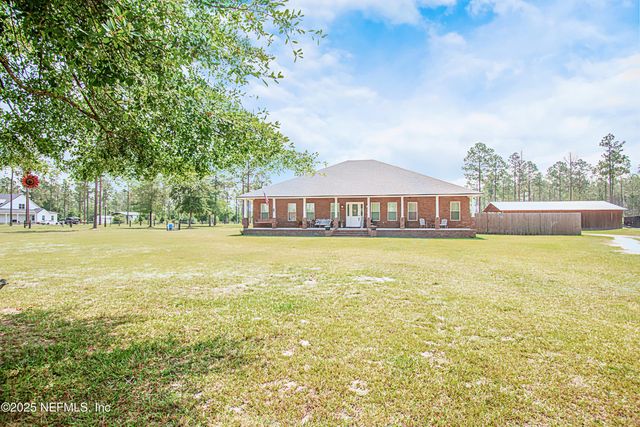 14157 GLEN FARMS Drive, Glen St. Mary, FL 32040