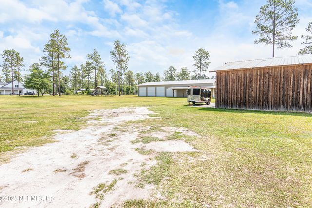 14157 GLEN FARMS Drive, Glen St. Mary, FL 32040