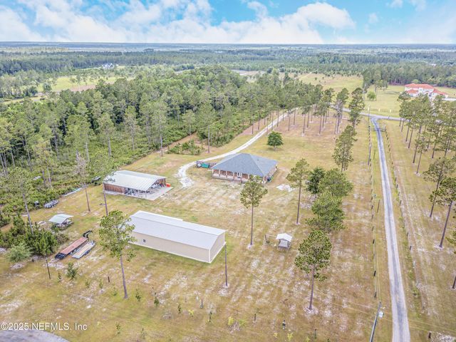 14157 GLEN FARMS Drive, Glen St. Mary, FL 32040