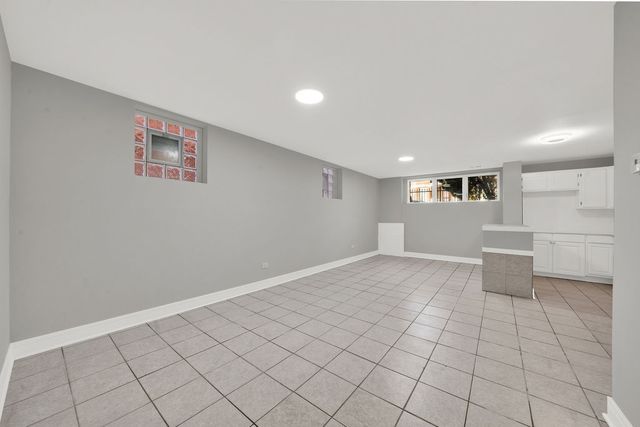 2257 S Avers Avenue, Chicago, IL 60623