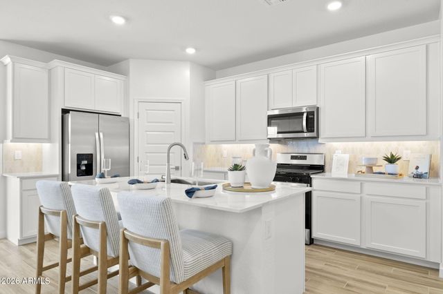 6802 W Spur Drive, Peoria, AZ 85383