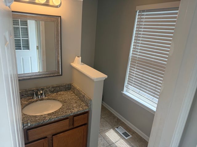 1108 Grand Lake Court 1108, Naperville, IL 60540