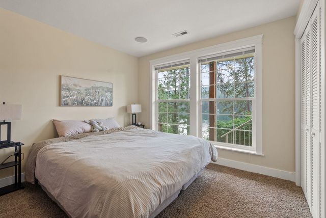 314 E Shore Rd, Nine Mile Falls, WA 99026