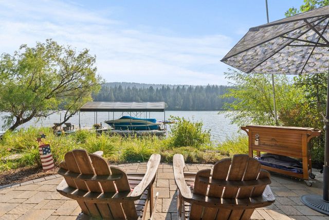 314 E Shore Rd, Nine Mile Falls, WA 99026