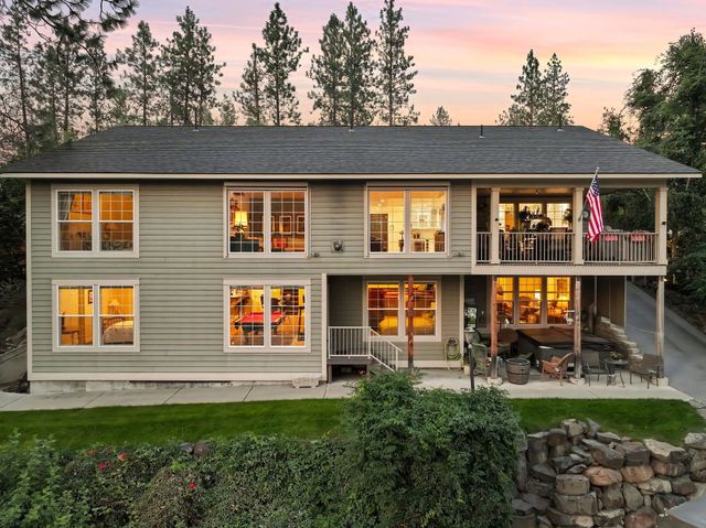 314 E Shore Rd, Nine Mile Falls, WA 99026