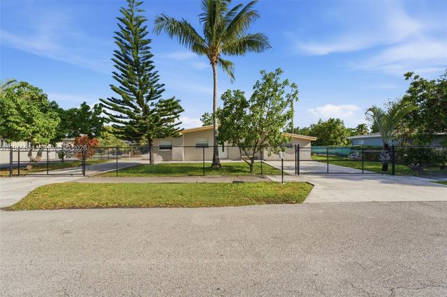 14310 SW 271st Ter, Homestead, FL 33032