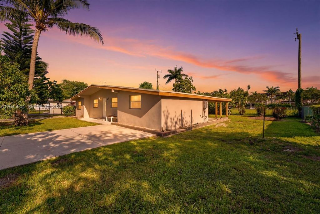 14310 SW 271st Ter, Homestead, FL 33032