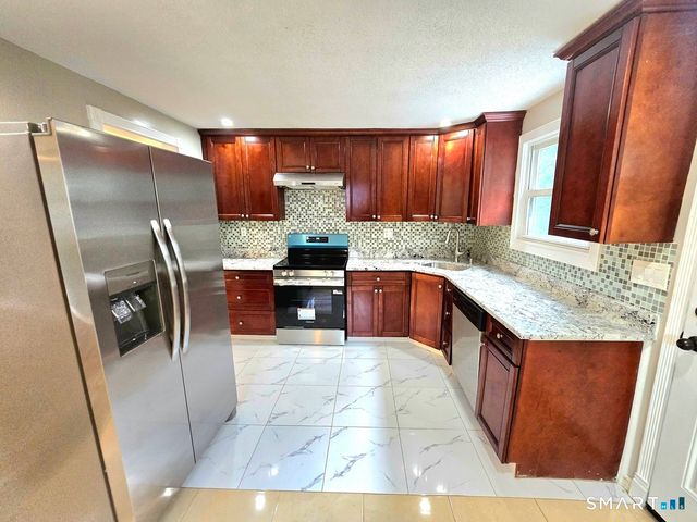 1 Jaybee Drive, Bloomfield, CT 06002