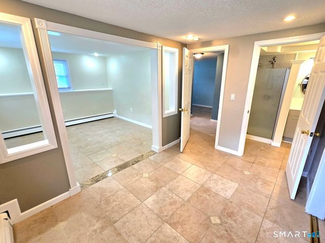 1 Jaybee Drive, Bloomfield, CT 06002