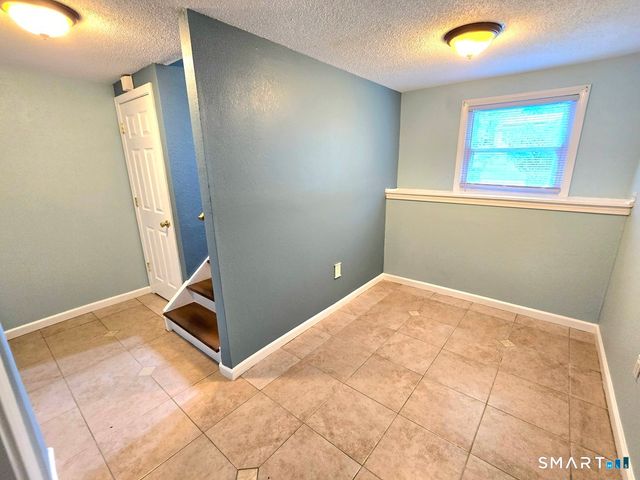 1 Jaybee Drive, Bloomfield, CT 06002