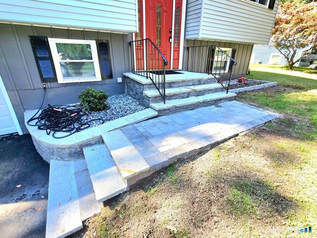 1 Jaybee Drive, Bloomfield, CT 06002