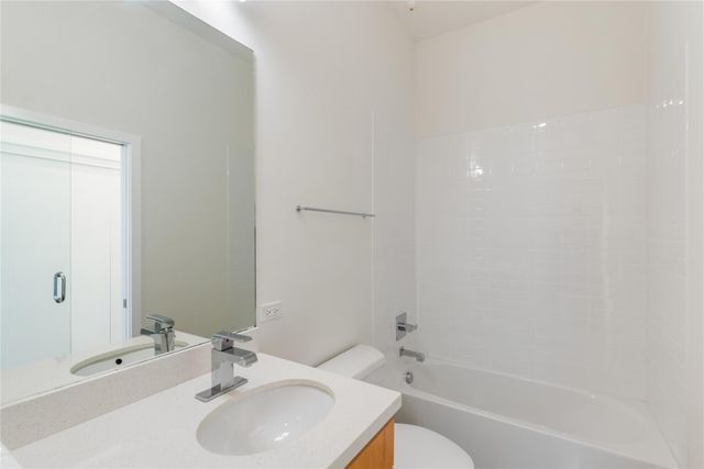 507 Sabine ST 707, Austin, TX 78701